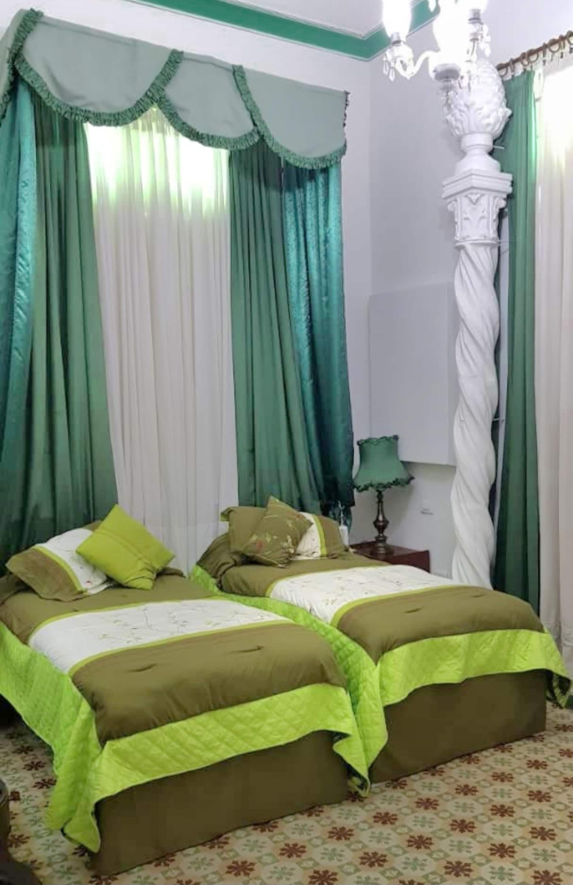 Casa Nostra Havana — colonial villa interior, luxury group accommodation in Vedado